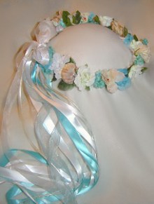 Beautiful Ashley Ann wreath, caribbean blue flowers and natural sea shells.