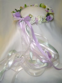 Beautiful Katie 

wreath in soft spring colors.