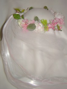 Beautiful Kim wreath in soft pinks with white veil.